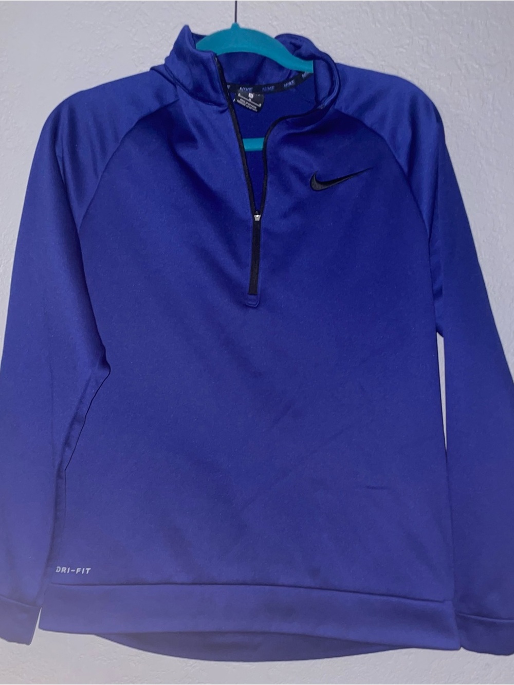 Nike Men’s Royal Blue Quarter-Zip Performance Pullover Jacket